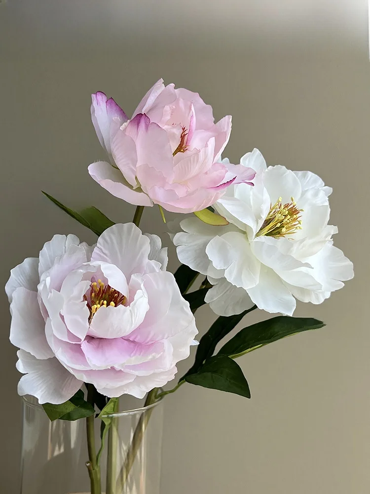 高級な造花 油彩風デザインの peonyとしゃくやく：商用インテリアで実現する自然な美しさ