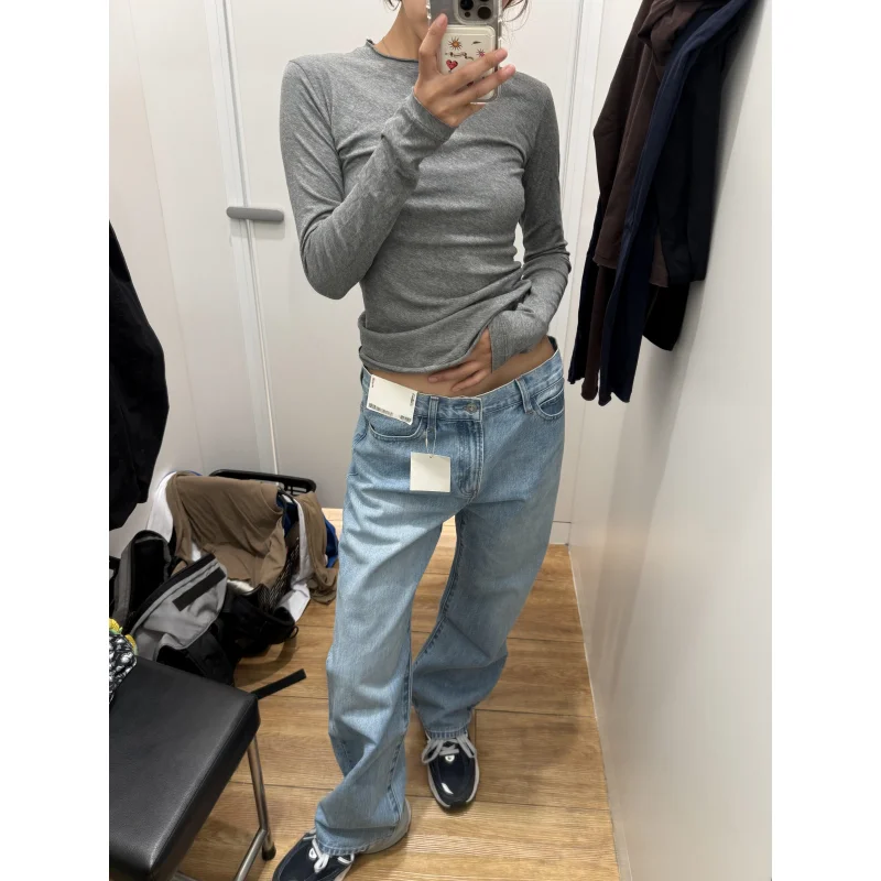 浅い青色のハイウエストストレートデニムパンツ【フィット・ワイドレッグ・女性用】