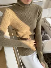 高級感あるリブ編みタートルネックニット【女性用・スリムフィット・秋冬対応】