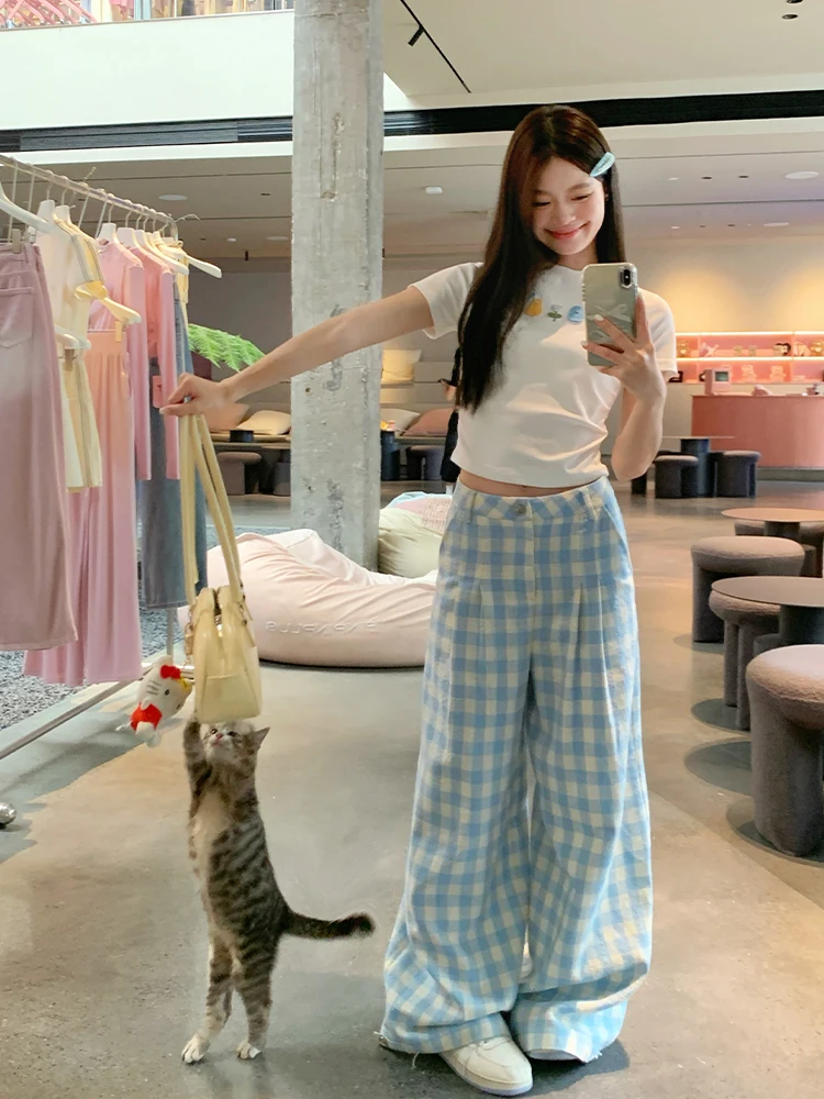 おしゃれな白いアイコンをどう選ぶ？かわいいと通勤スタイルのバランスを取るためのベストなTシャツとは