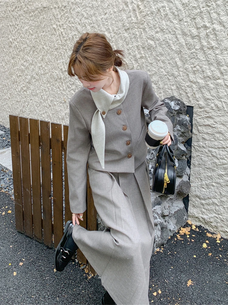 20代のきれいめコーデに今すぐ入れるべきトップ5アイテムは？