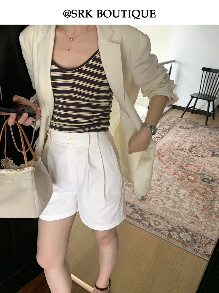 ショートパンツコーデで失敗しない方法は？通勤から夏のレジャーまで使える1本の秘密