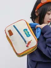 可愛いバイカラーの大容量化粧品収納ポーチ【旅行用・便利なデザイン】