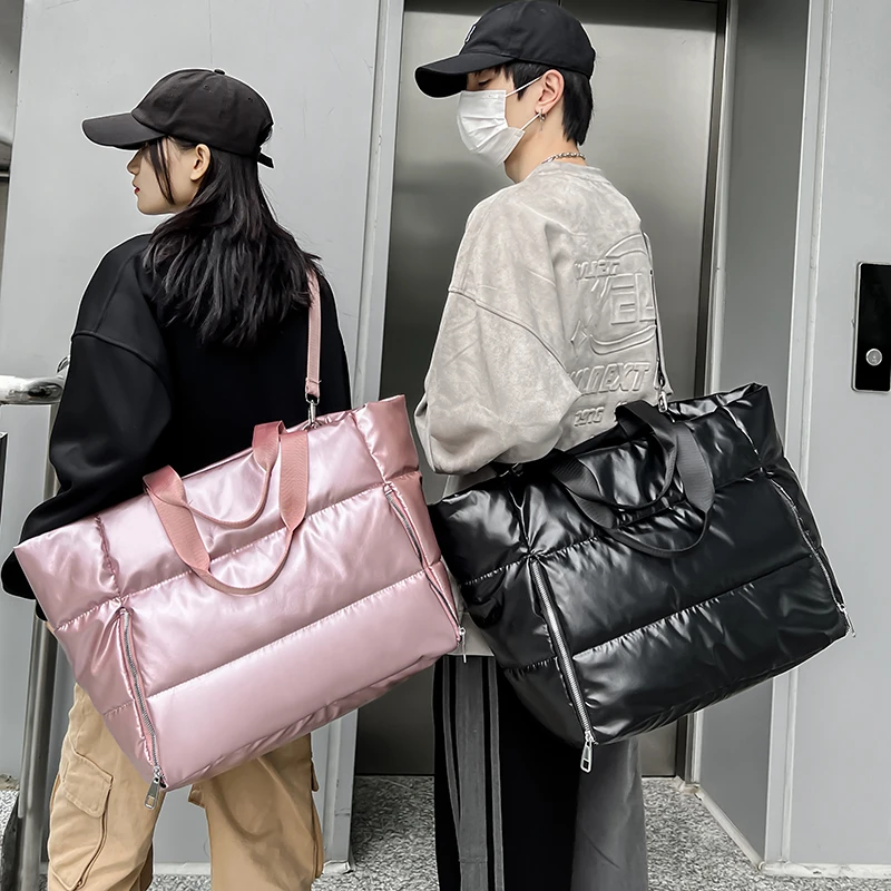 1泊2日旅行に必要な軽いカバンは、どんなものか？