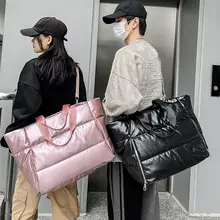 大容量トートバッグ【肩掛け・旅行用・カジュアルデザイン】