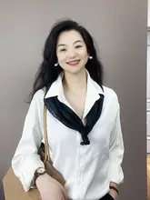 文芸的で知的なデザイン！ブルーグリーンチェックの100%リネン小方巾【首元装飾・女性用・スカーフ】