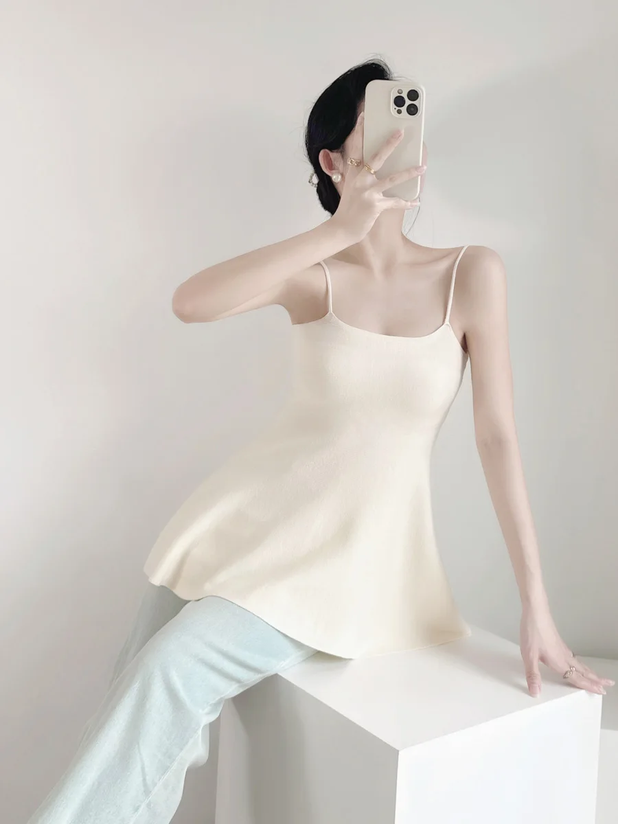 大人可愛い服 50代コーデ 完全ガイド｜細見せリネンシャツの心の安定力
