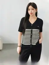 クラシックストライプのVネックニットトップス【大きいサイズ・エレガント・夏用】