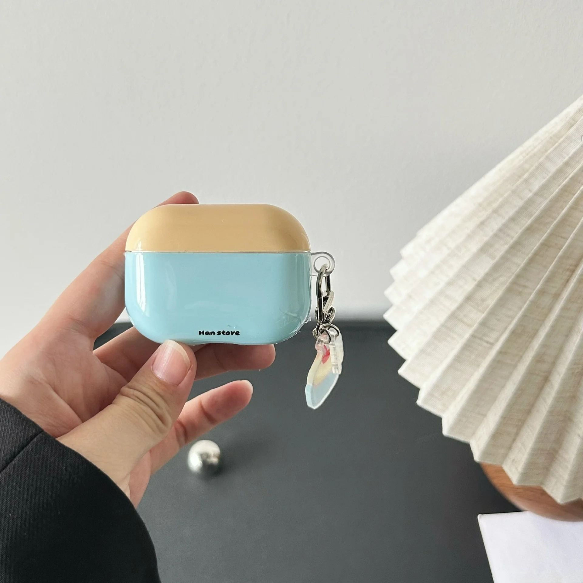 AirPodsの保護ケースを選ぶときに迷わない方法は？