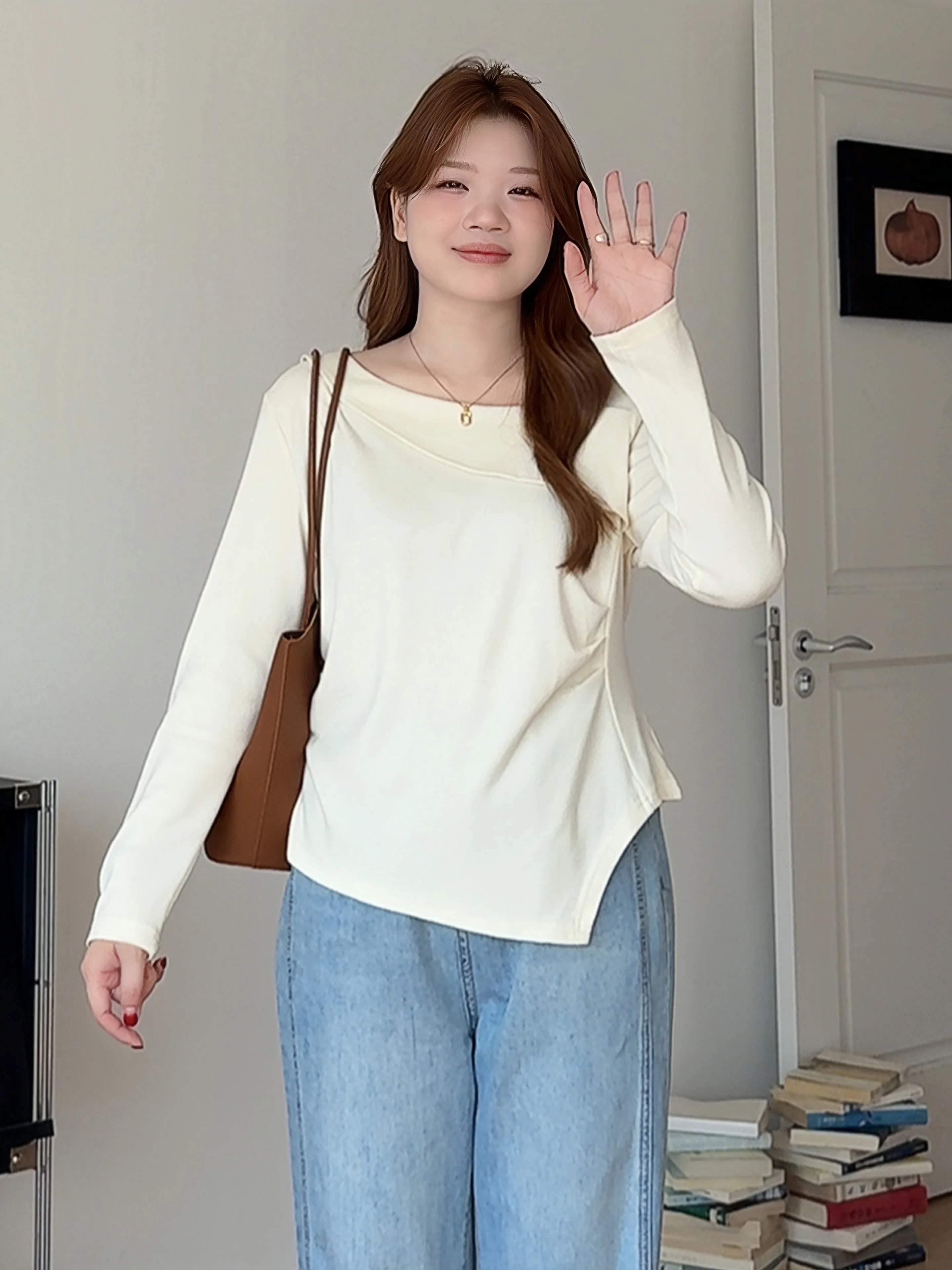 通勤スタイルで悩むあなたへ：Tシャツの下に着る長袖がおしゃれに見える理由は？