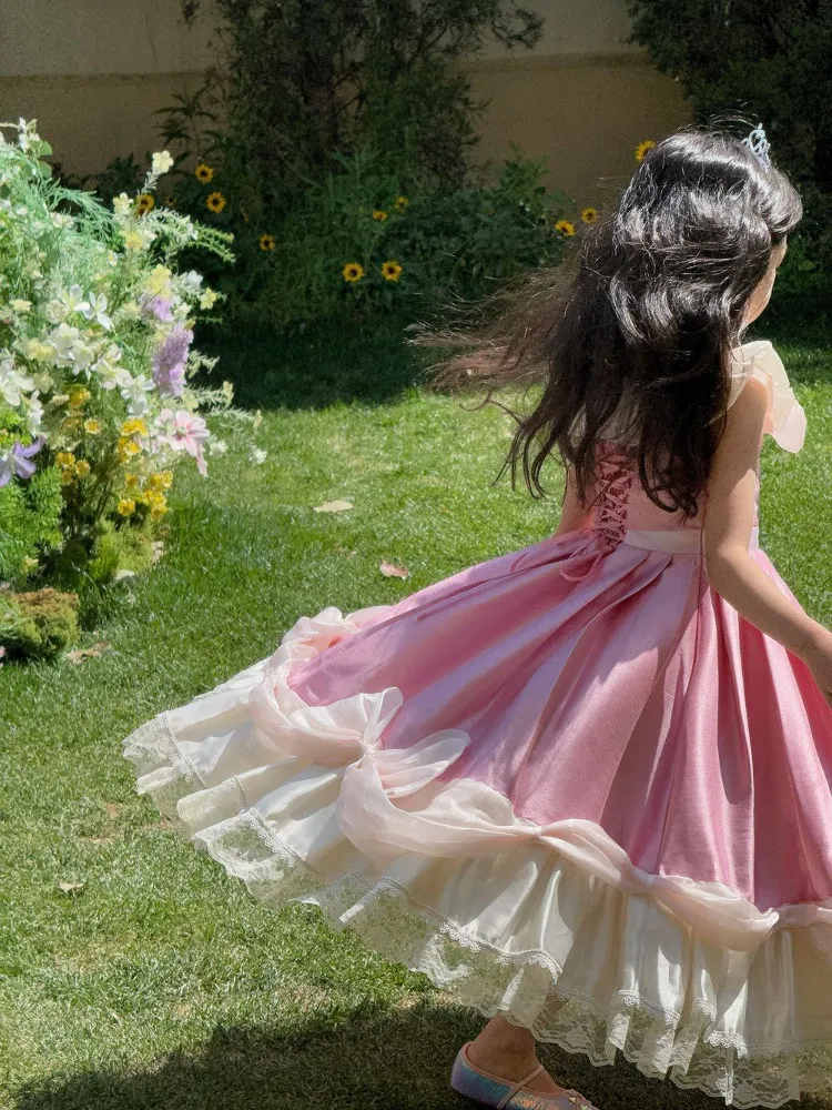 お姫様 ポーズ 用 プリンセスドレス：夏用フラワープリントチュールドレスの実用性とシーン別活用法