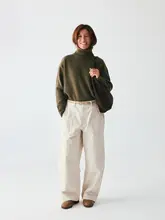 カーキ色のジオメトリックデザインベルト【スエード風・シンプルフォルム】