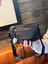 軽量なオックスフォード生地の斜め掛けバッグ【カジュアル・スポーツ・ハーフカーブデザイン】