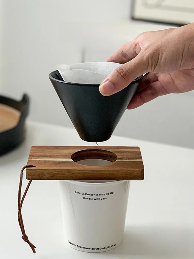 コーヒーフィルター 円錐を選ぶべき理由は？実は「陶器の漏斗型」が日常に溶け込む