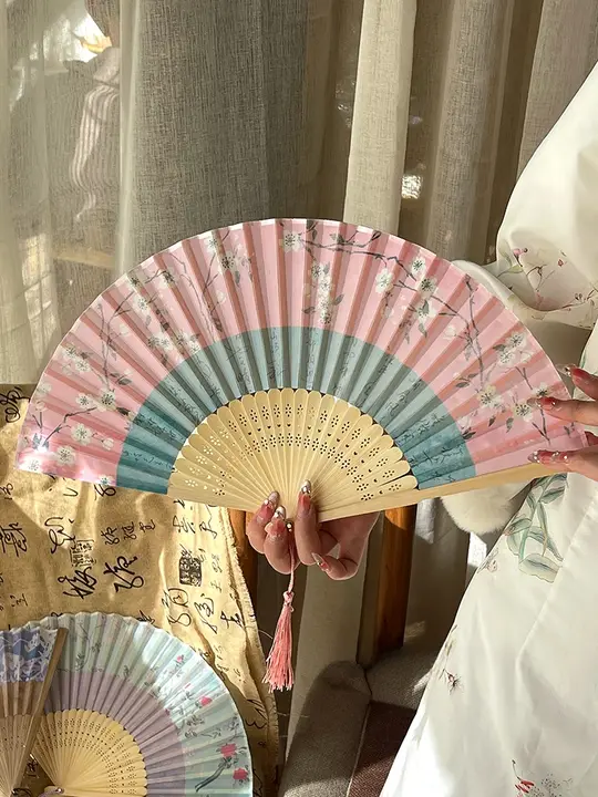 古風デザイン の 中華風 蛇腹扇子【携帯用・舞踊用・折りたたみ式】