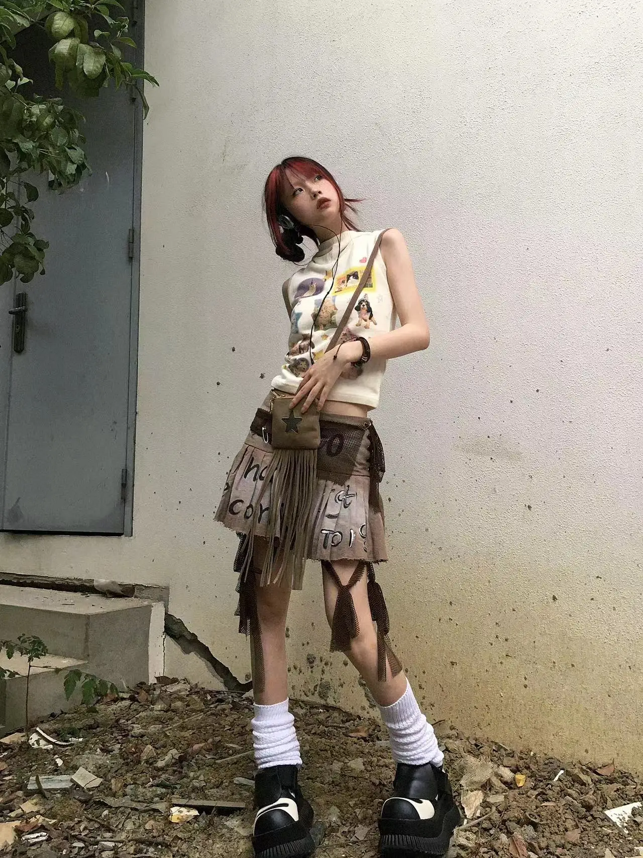 低身長骨格ウェーブに合うスタイルは？アート風リネンスカートで通勤も日常も輝く秘密