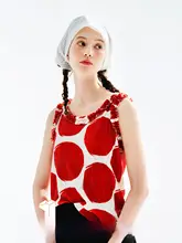 夏用文芸風ドット柄シワ加工赤色フリル付きタンクトップ【ノースリーブ】