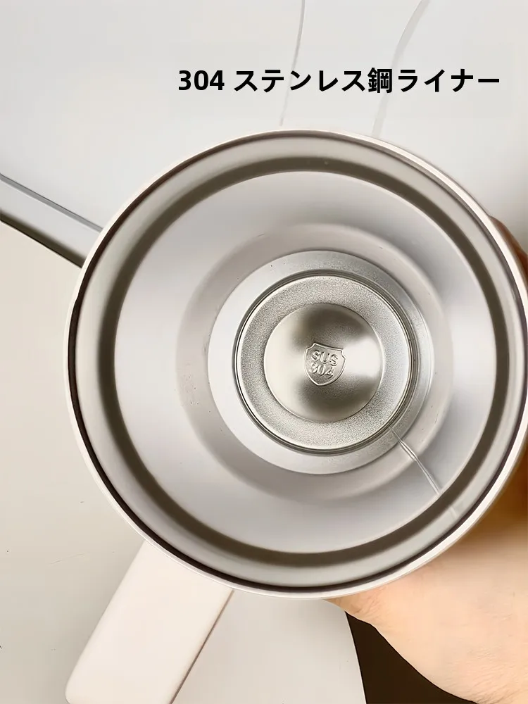 ストロー付きステンレスマグ：900ml～1100mlの大容量保温カップの実用性と使い方