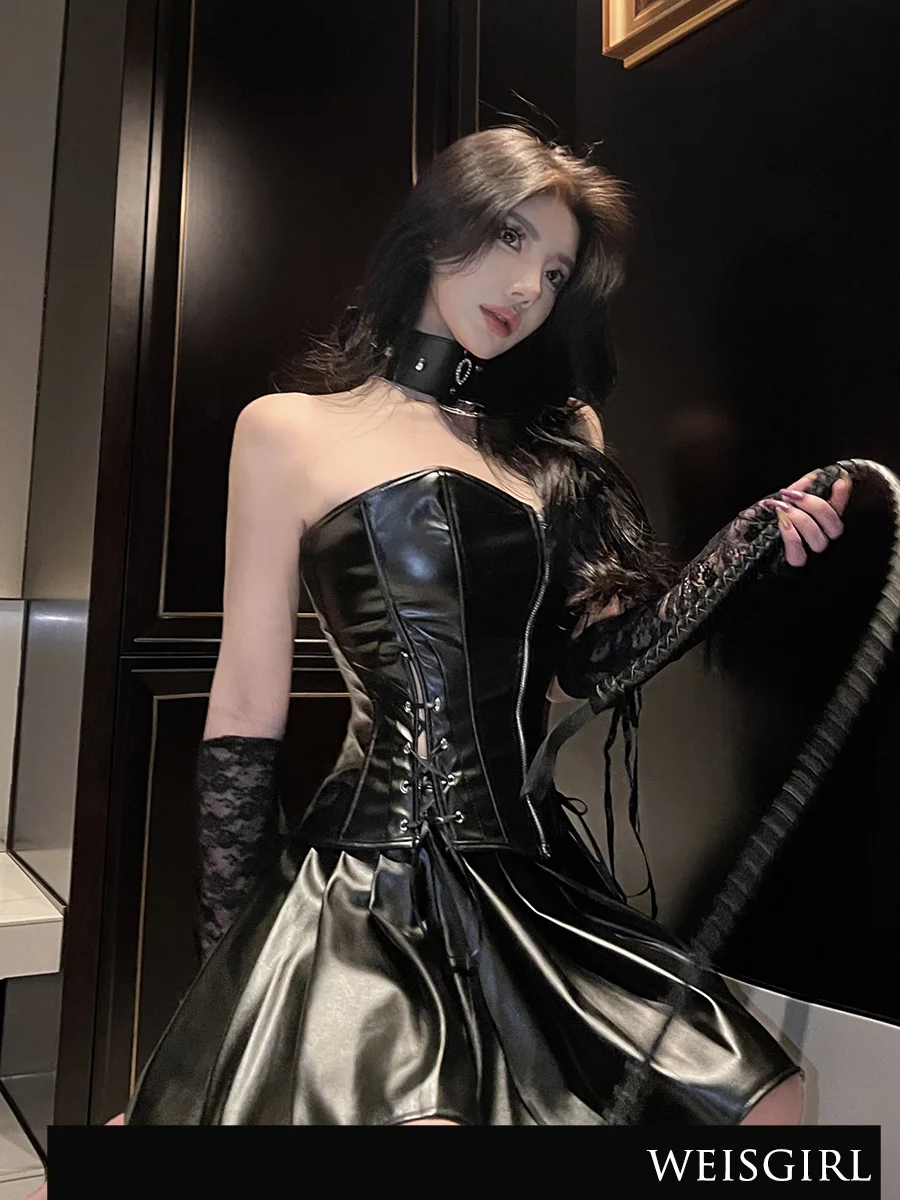 モードスーツとは何か：ハロウィン向け漆皮暗黒系コスプレセットアップの実態と使い方