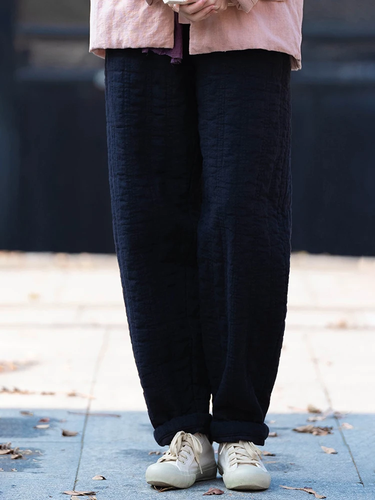 ベージュ テーパード パンツ と ブラウン パンツ の違いは？高腰ストライプキルティングパンツが選ばれる理由とは？