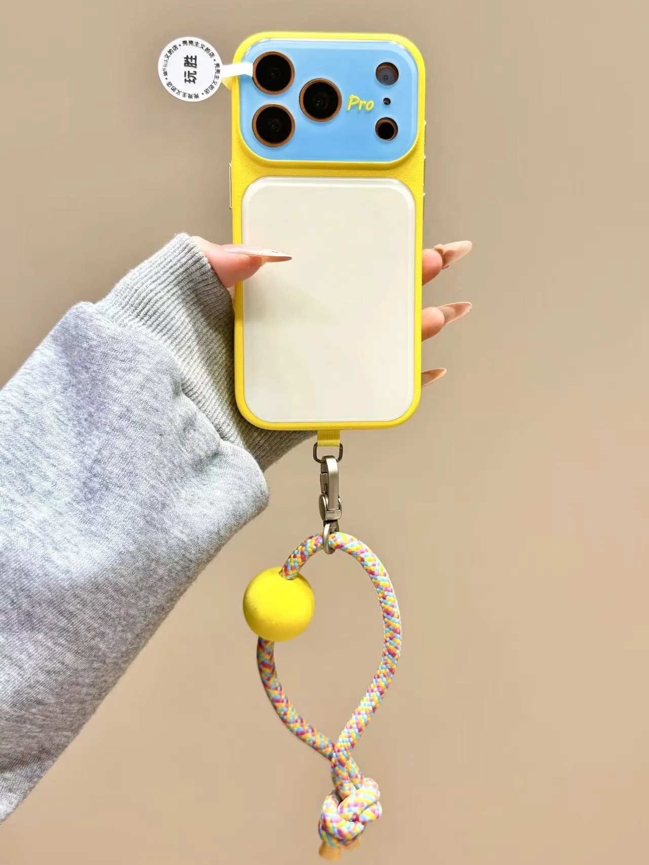 iPhone SEとiPhone 8のサイズは同じですか？どちらが持ち運びやすいのか、実際の使い勝手を比較してみた