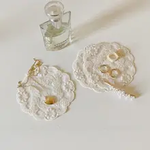 ビンテージ刺繍レース小物マット【キャンドル敷物・アクセサリー収納用】