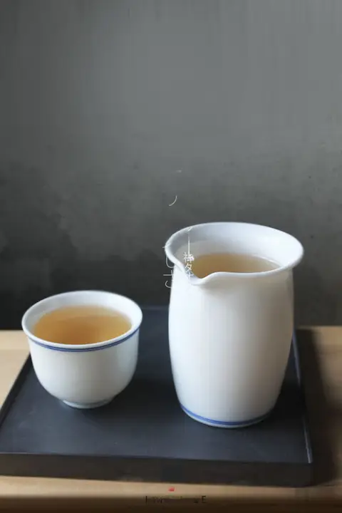 湯冷まし 茶海 陶器 手描き 染付 白 禅 茶道 茶席 茶器