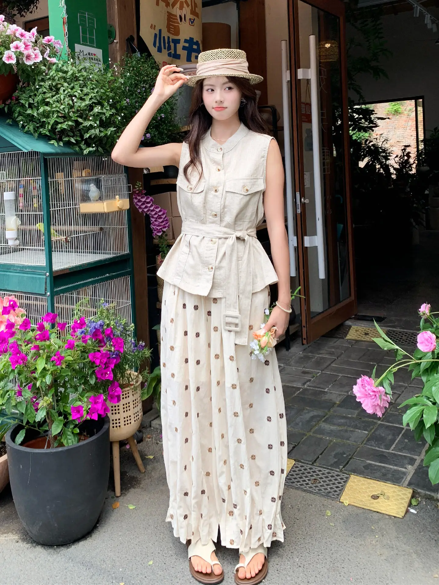 30代の女子会コーデに悩むなら、今夏の感漂う工装風ベストシャツが救う！