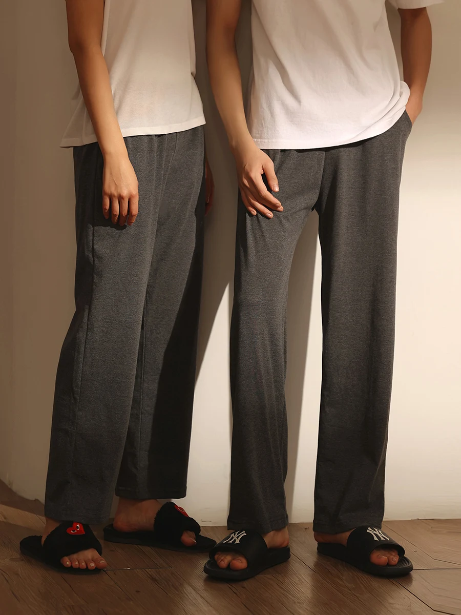 男女兼用コットン製ルーズフィットズボンにTシャツを着ける際の着こなしと注意点