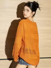 透かし編みのラウンドネック長袖ニットトップス【イエロー・秋用・フィット】