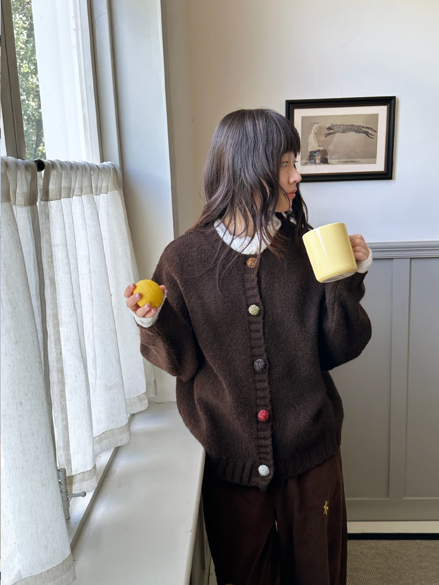 茶ニットを着るってどうやって決める？リアルな選び方と、毎日使えるコーデの秘密
