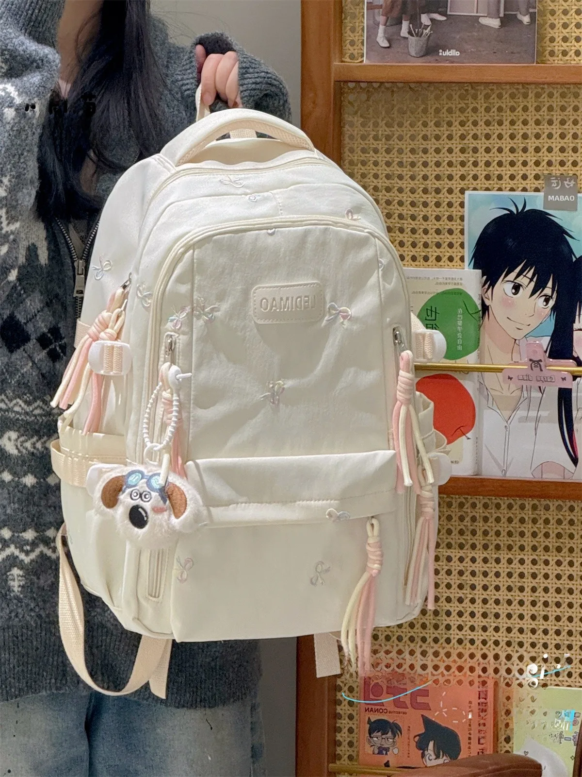 パソコンが入るかわいいリュックは、本当に「通学」に合うのか？