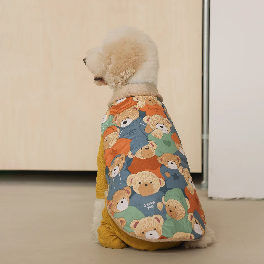 中大型犬用リバーシブルジャケット：秋冬対応の通気性と防水性を実証