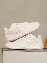 白スニーカー レディース カジュアル 厚底 トレンド 着回し 春「feiyue」