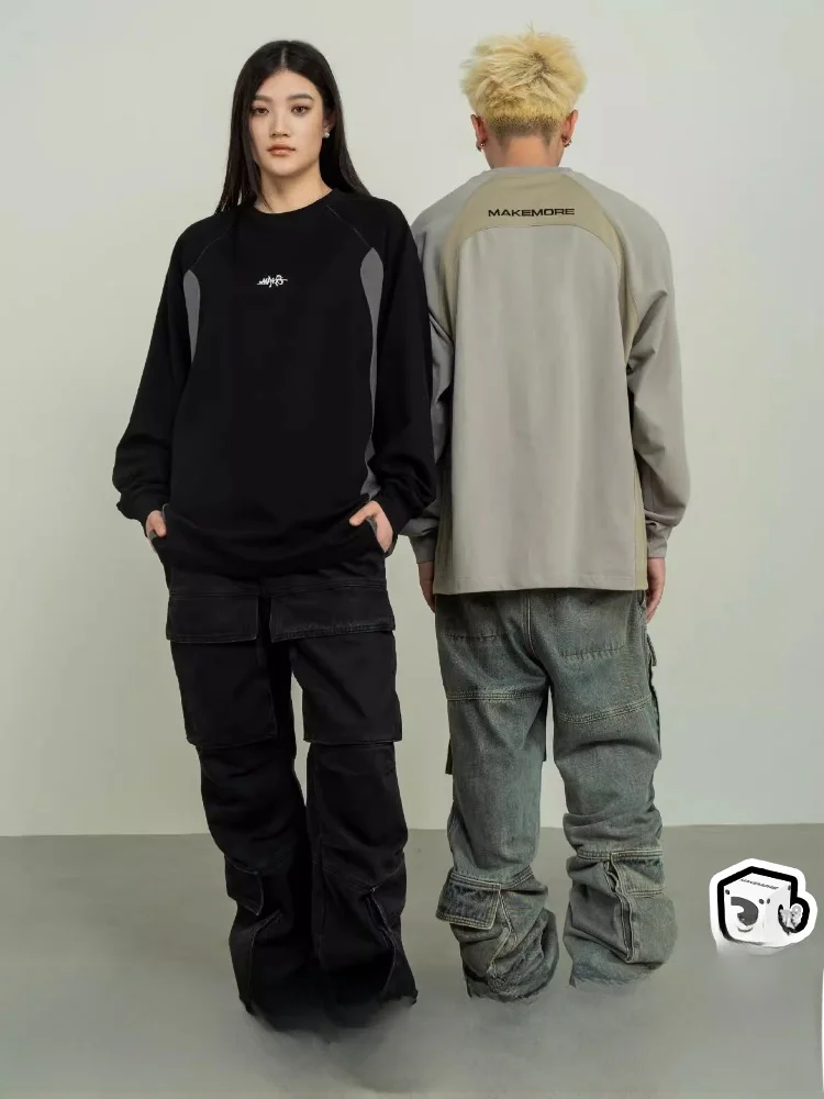 スワッチのアパレルは  アメリカンヴィンテージ風の長袖Tシャツで、ルーズフィットと刺繍が特徴