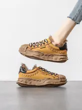 真皮製 レトロなウサギ毛のフリーススニーカー【冬用・女性用・ベージュ】