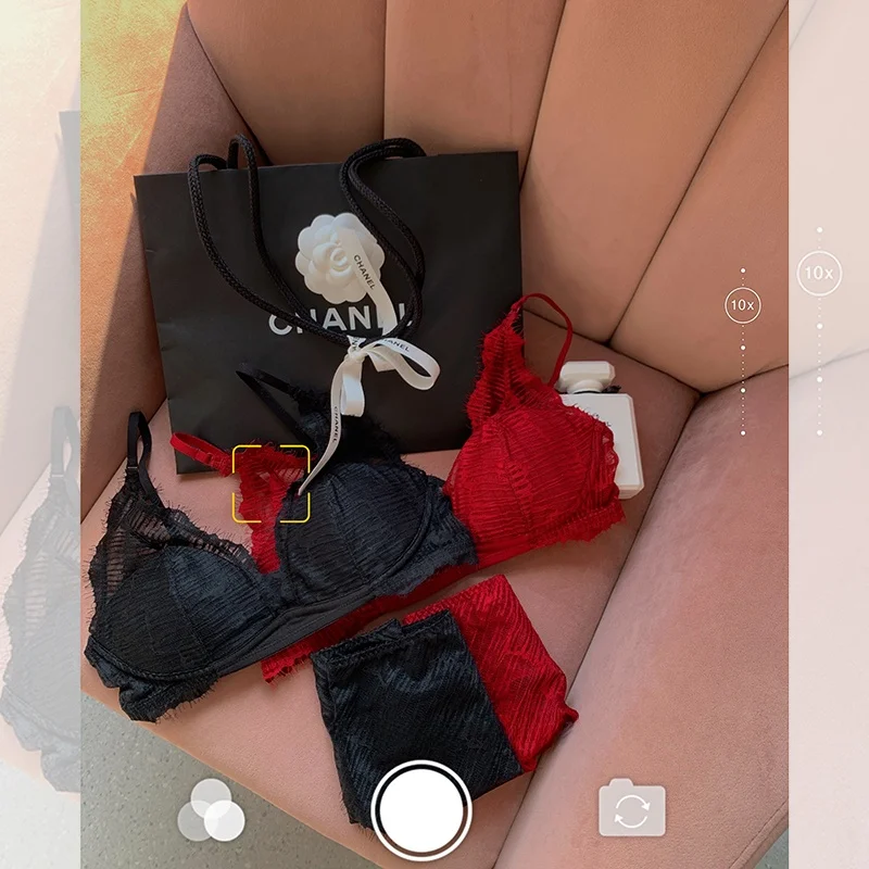 30代の女性がボーナスで買いたいランジェリーは？南フランス風のレースデザインがおすすめ