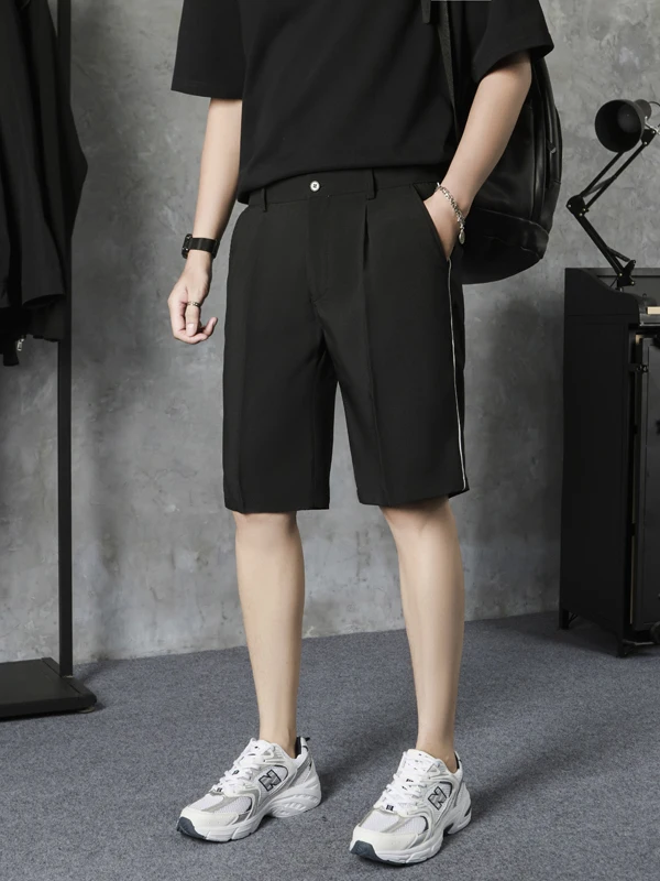 40代の夏に着る短パンコーデは、黒短パンが一番？
