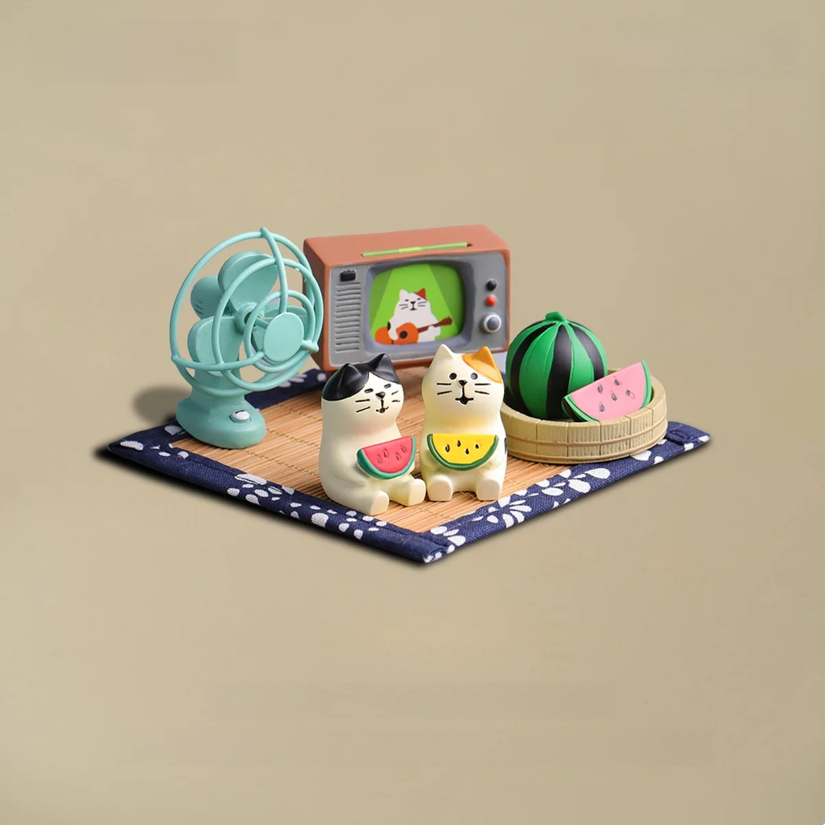 リビングのアクセントに使える小物の組み合わせ例と購入リストを教えてください？