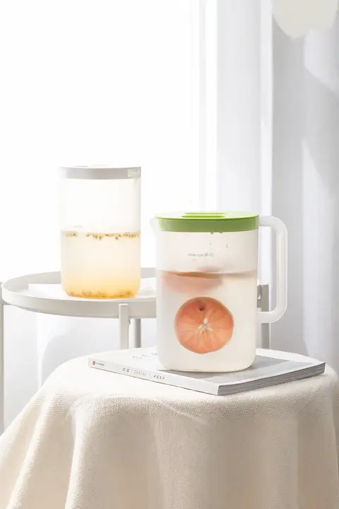 耐熱性プラスチック製 大容量 冷水ポット【家庭用・冷蔵庫用・茶用】