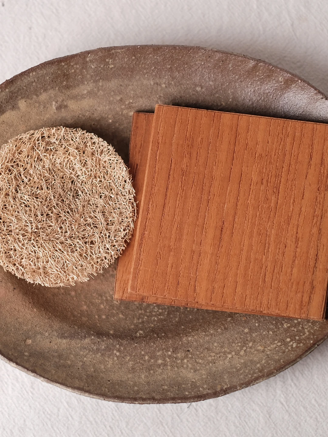 ミャンマー産ユーカリ材のスクエアコースター：2x4サイズに適した木製DIYのシンプルな選択肢