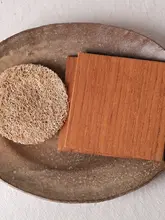ミャンマー産 ユーカリ材のスクエアコースター【シンプルデザイン・薄型】