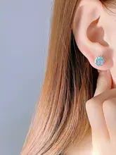 洗練されたデザインの海ブルーストーンピアス【925銀・ゴールドコーティング・高炭素ダイヤ仕様】