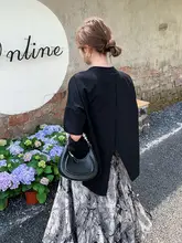 スタイリッシュなTシャツとスカートの二点組み合わせ【上品で若々しいデザイン・小柄女性向け・ファッション】
（セットアップ対応）