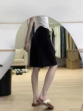 デザイン性のあるダメージブラックストレートデニムショートパンツ【ハイウエスト・ルーズフィット・カジュアル】