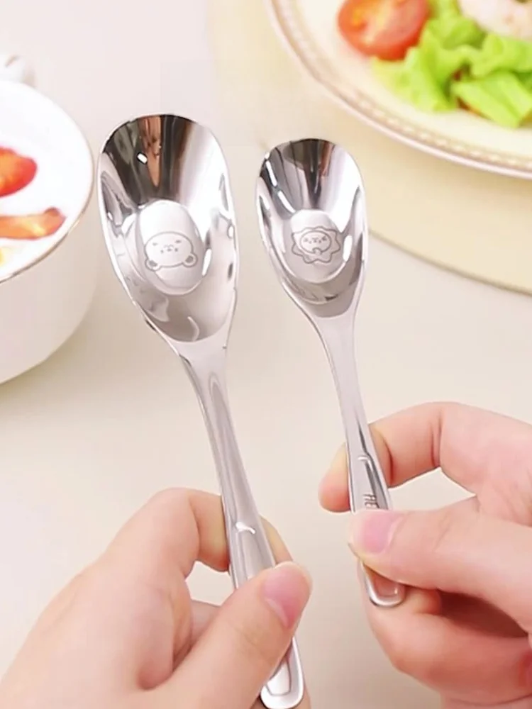 スプーン ギフトとしてどう選ぶ？優雅で実用的な一品が、贈り物の「心」を伝える