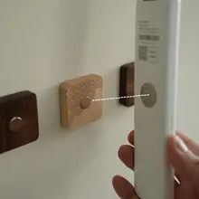 リモコン収納 壁掛け 穴あけ不要 天然木 マグネット 吸盤 テレビ エアコン リモコンフック インテリア