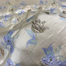 光沢のある微妙なシルエットのブルーフラワー生地【立体浮彫りデザイ ン・ハンドメイドDIY用】（セットアップ対応）