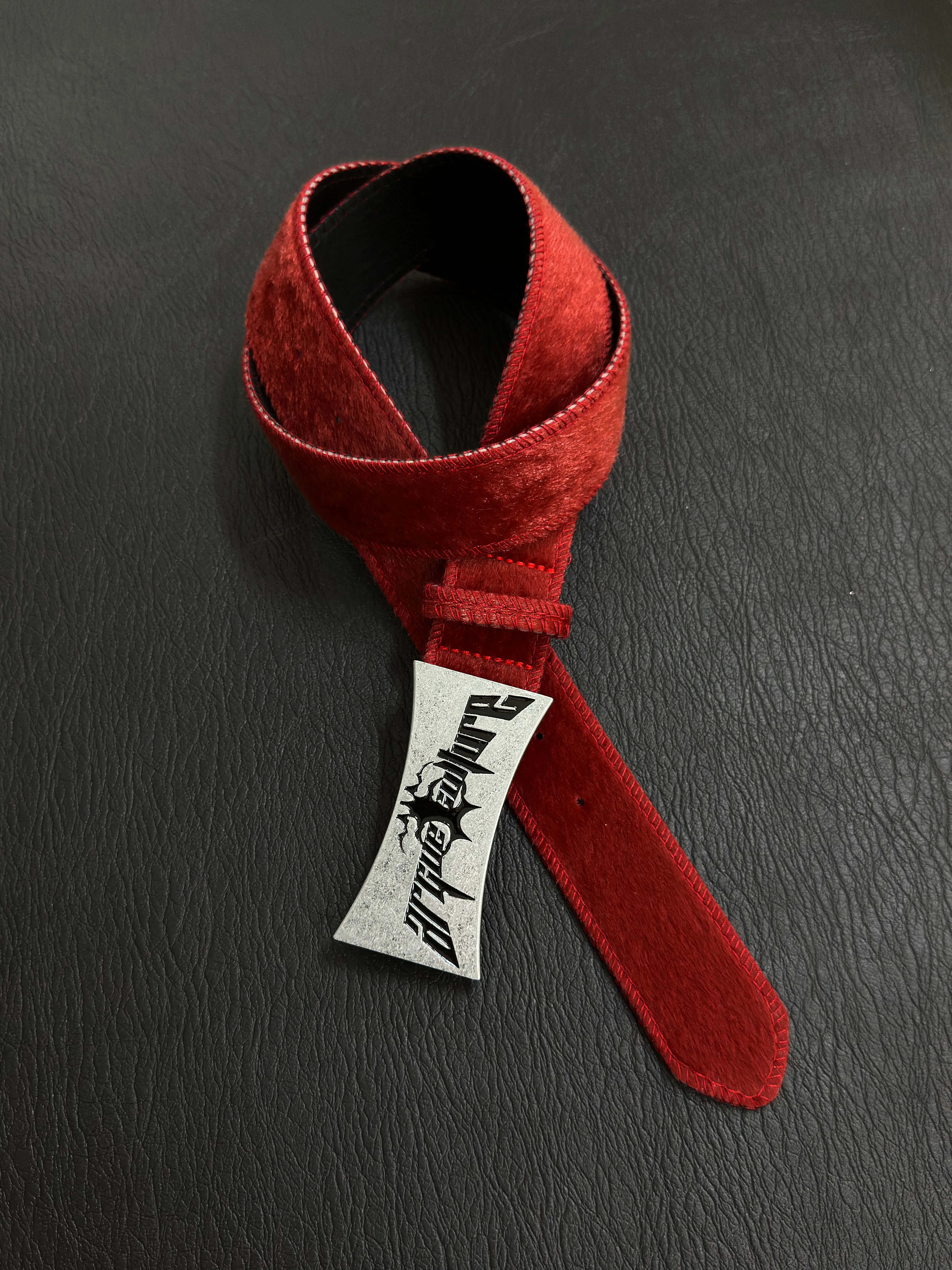 ベルト プレゼント ブランド で迷ったら、この1品が最適？