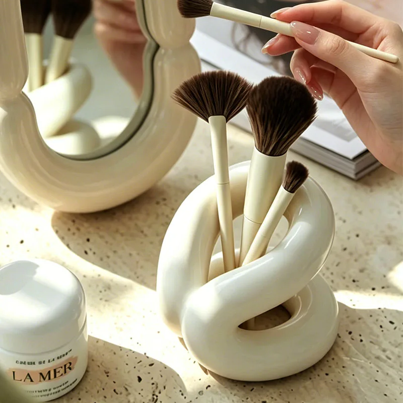 beauty supplies に欠かせない「収納の美しさ」は、どう選ぶ？